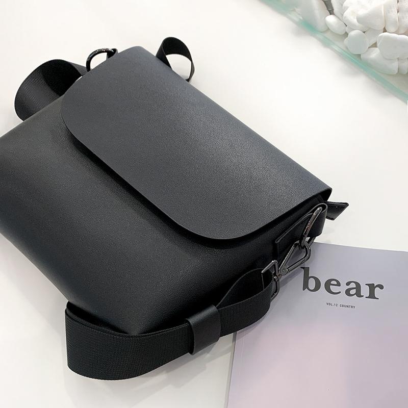 Black shoulder bag 2023 women's fashion MISANGE KOURA brand handbag high  quality messenger bag chain bag black messenger bag 24