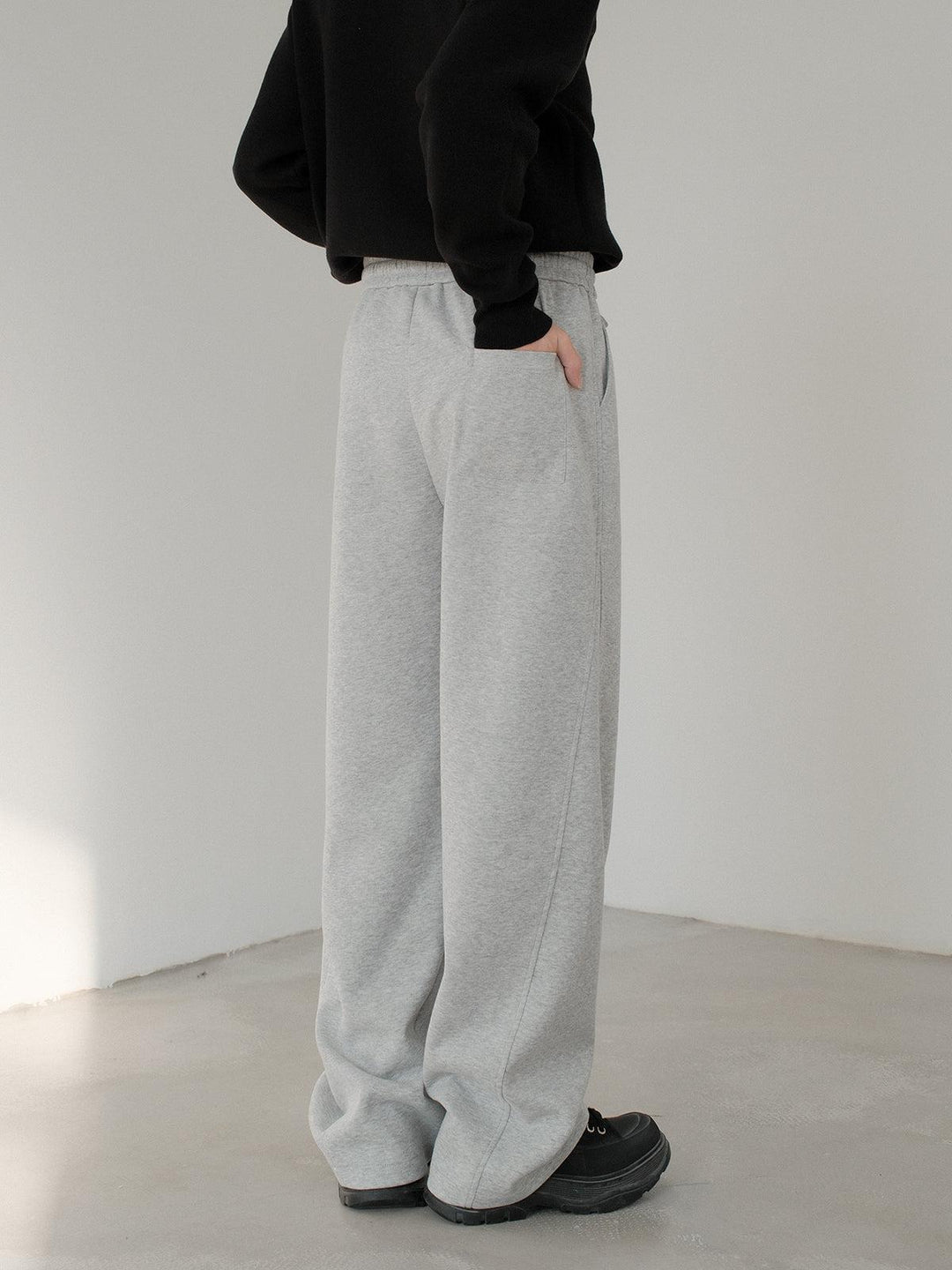 Wide-Leg Scimitar Sweatpants-The Korean Fashion