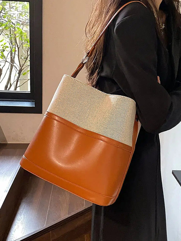 Adjustable Strap Bucket Shaped Bag