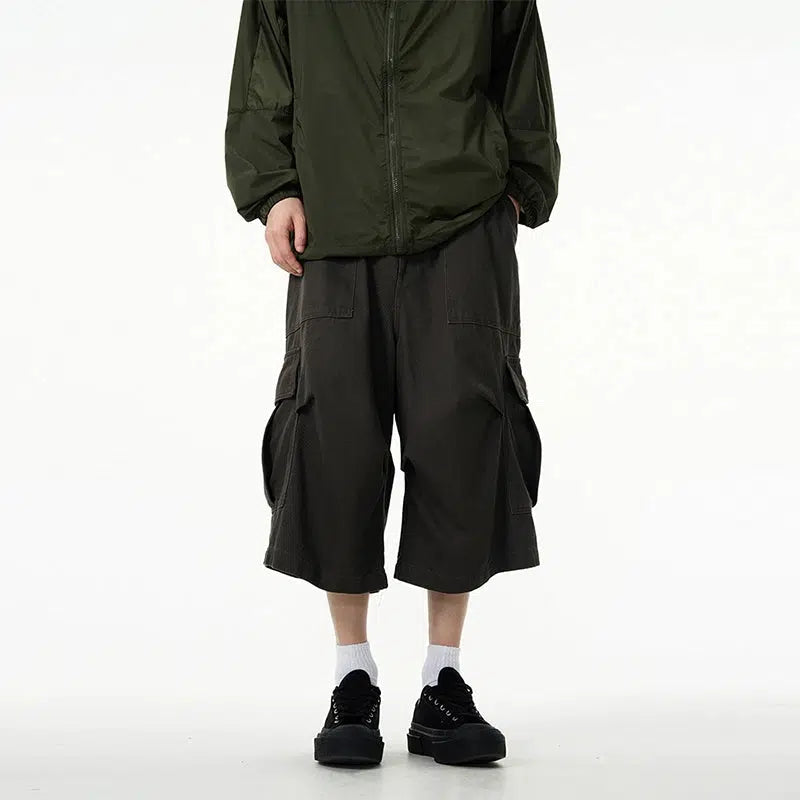 Baggy Cropped Cargo Pants