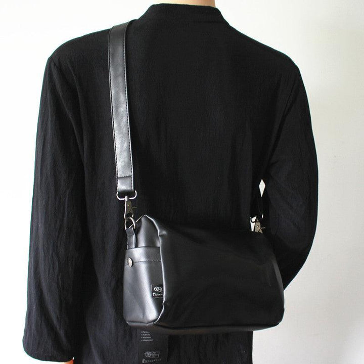 Black Leather Zipper Shoulder Bag