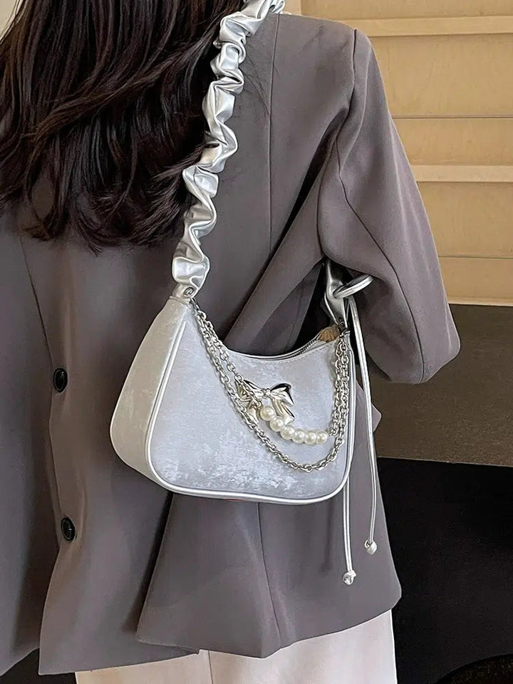 Bow Pearl Chain Shoulder Bag