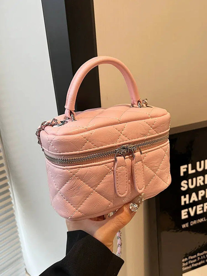 Chain Strap Quilted Bucket Shaped Bag