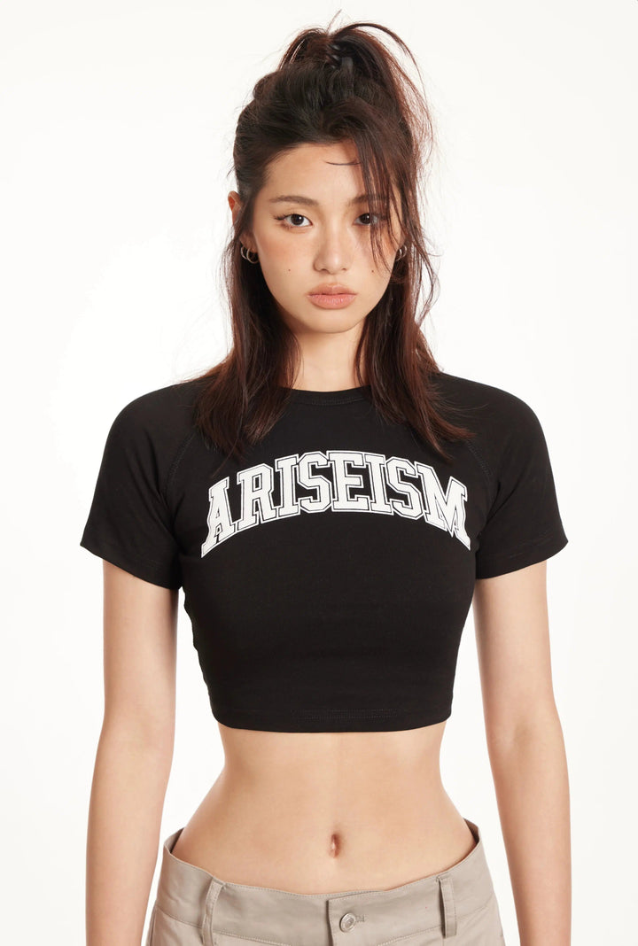 Classic Crew Neck Short Sleeve Pullover with Bold Text Graphic