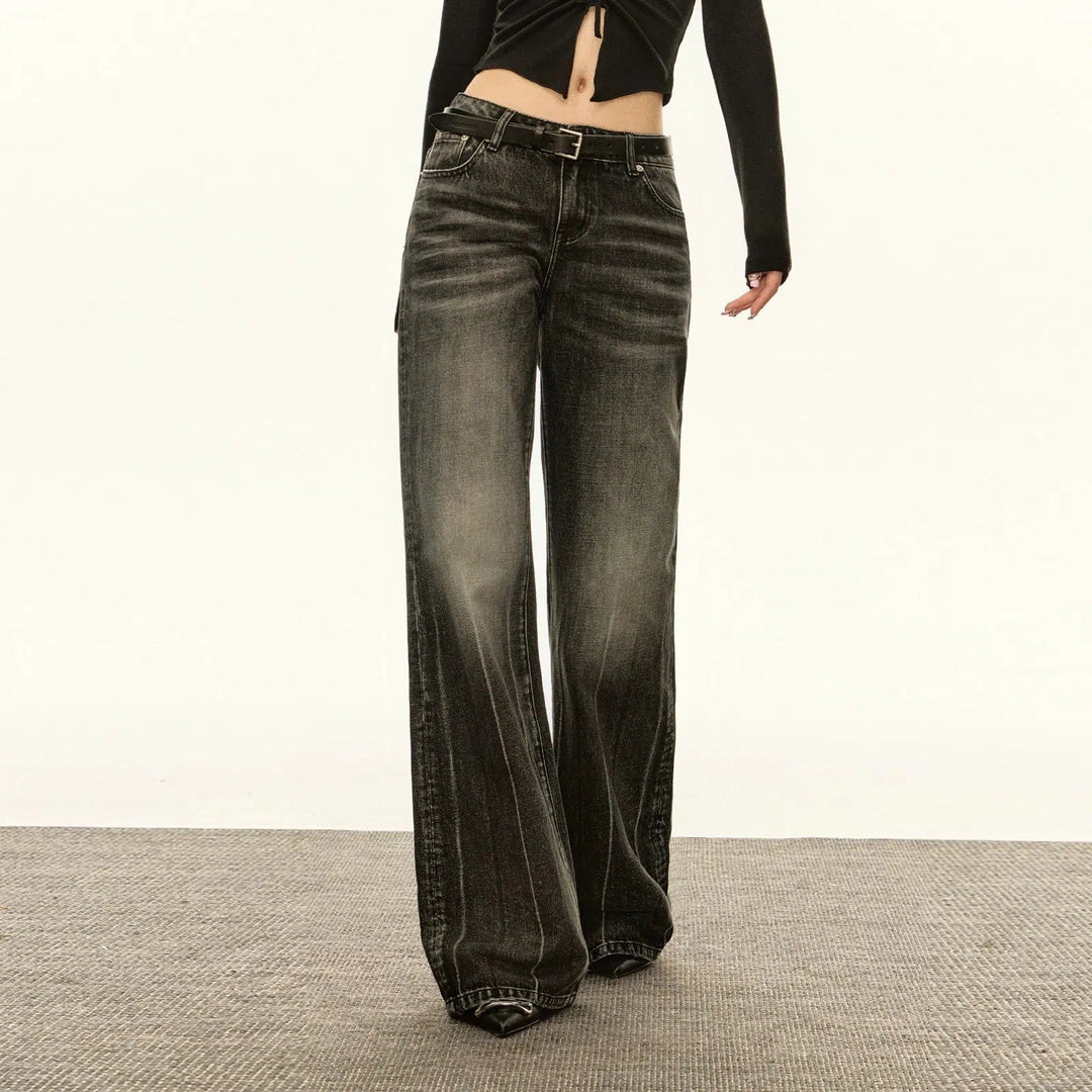 Classic High-Waisted Flared Jeans with Faded Detail