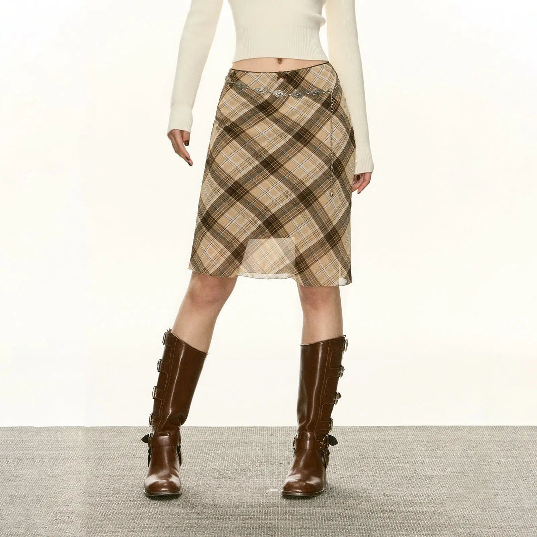 Classic Plaid Knee-Length Pencil Skirt with Button Accents