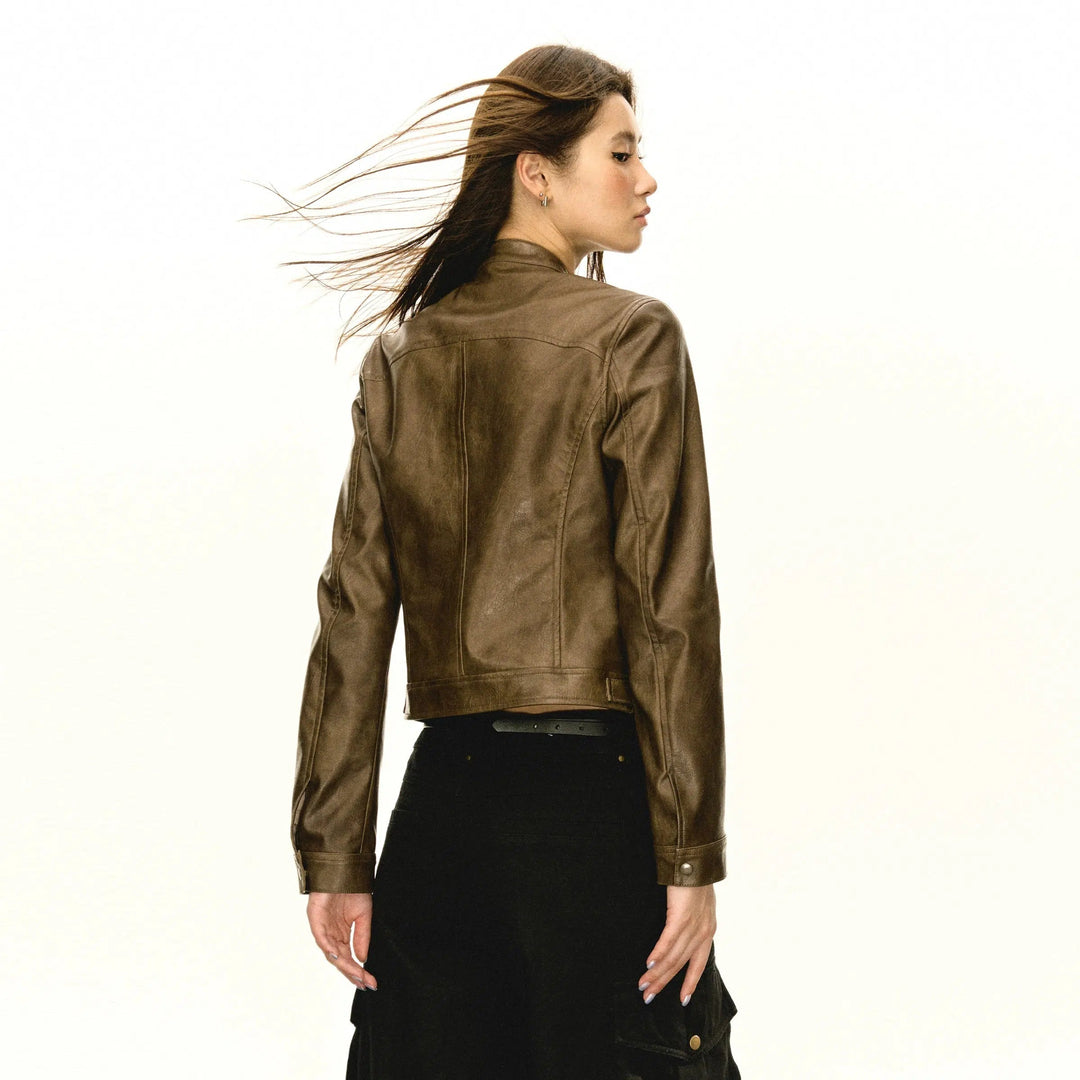 Classic Zippered Leather Jacket with Sleek Silhouette