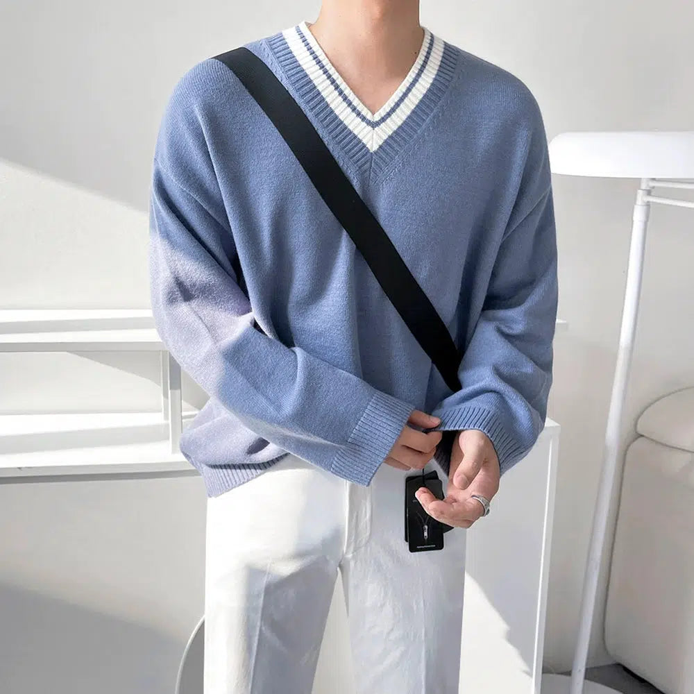 Color-blocked V-neck Sweater