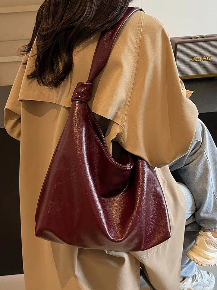 Elegant Leather Shoulder Bag