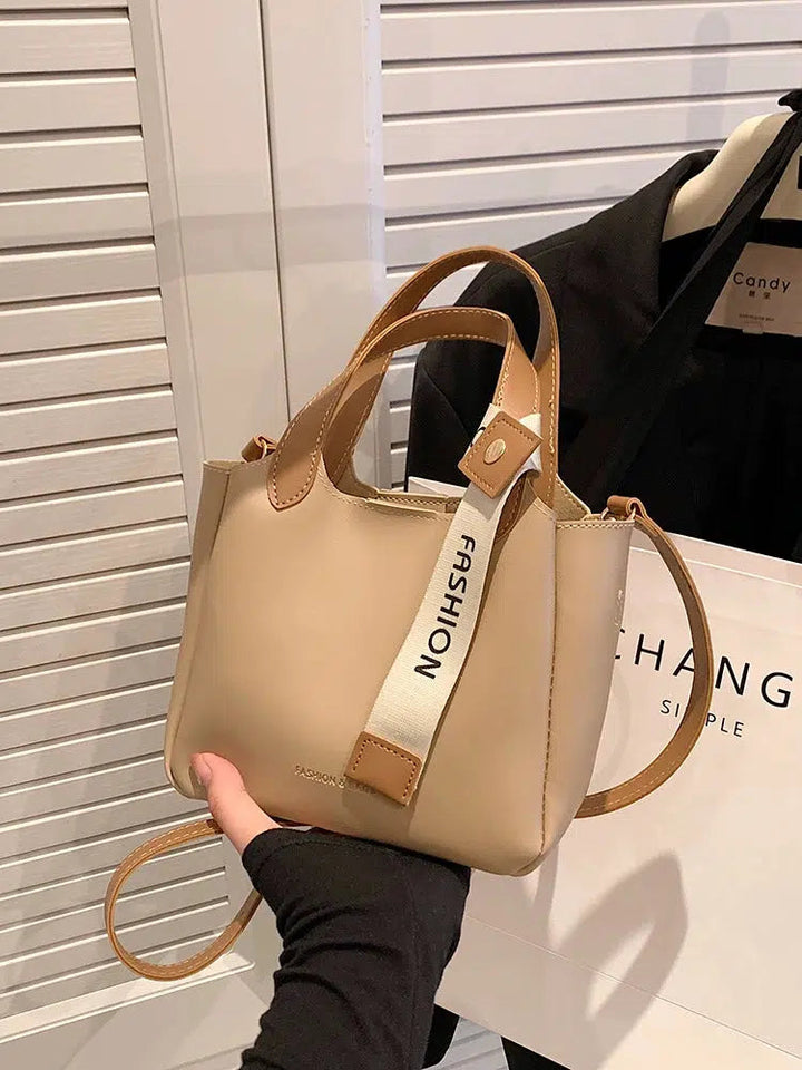 Fashionable Bucket Shaped Bag