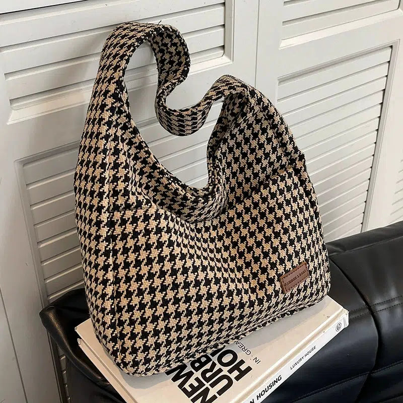 Houndstooth Pattern Tote Bag