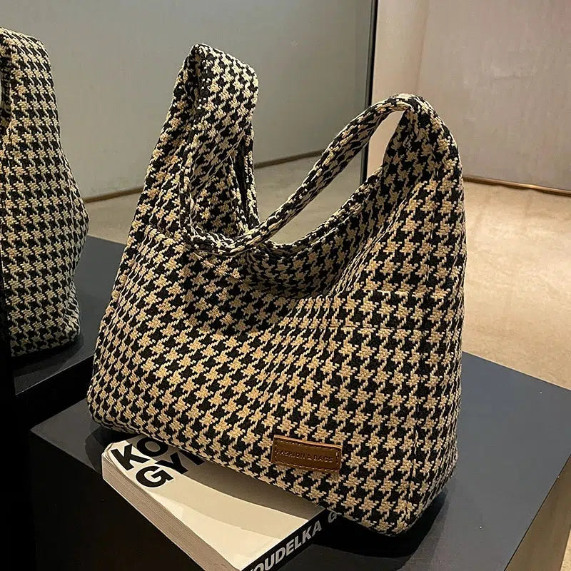 Houndstooth Pattern Tote Bag