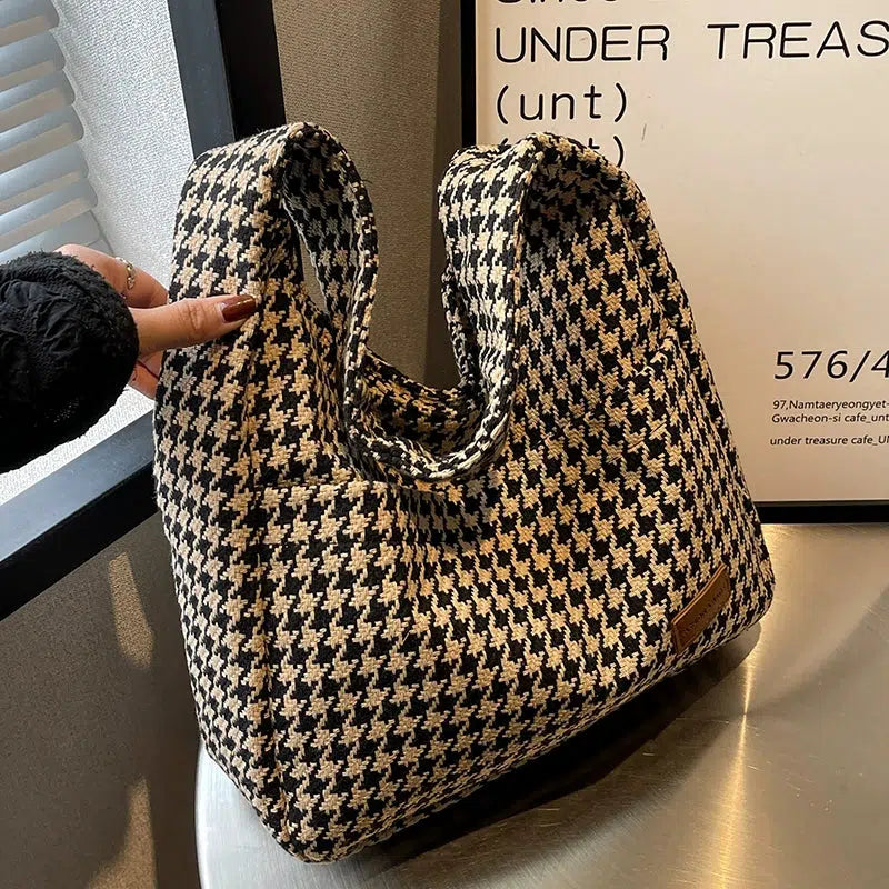 Houndstooth Pattern Tote Bag