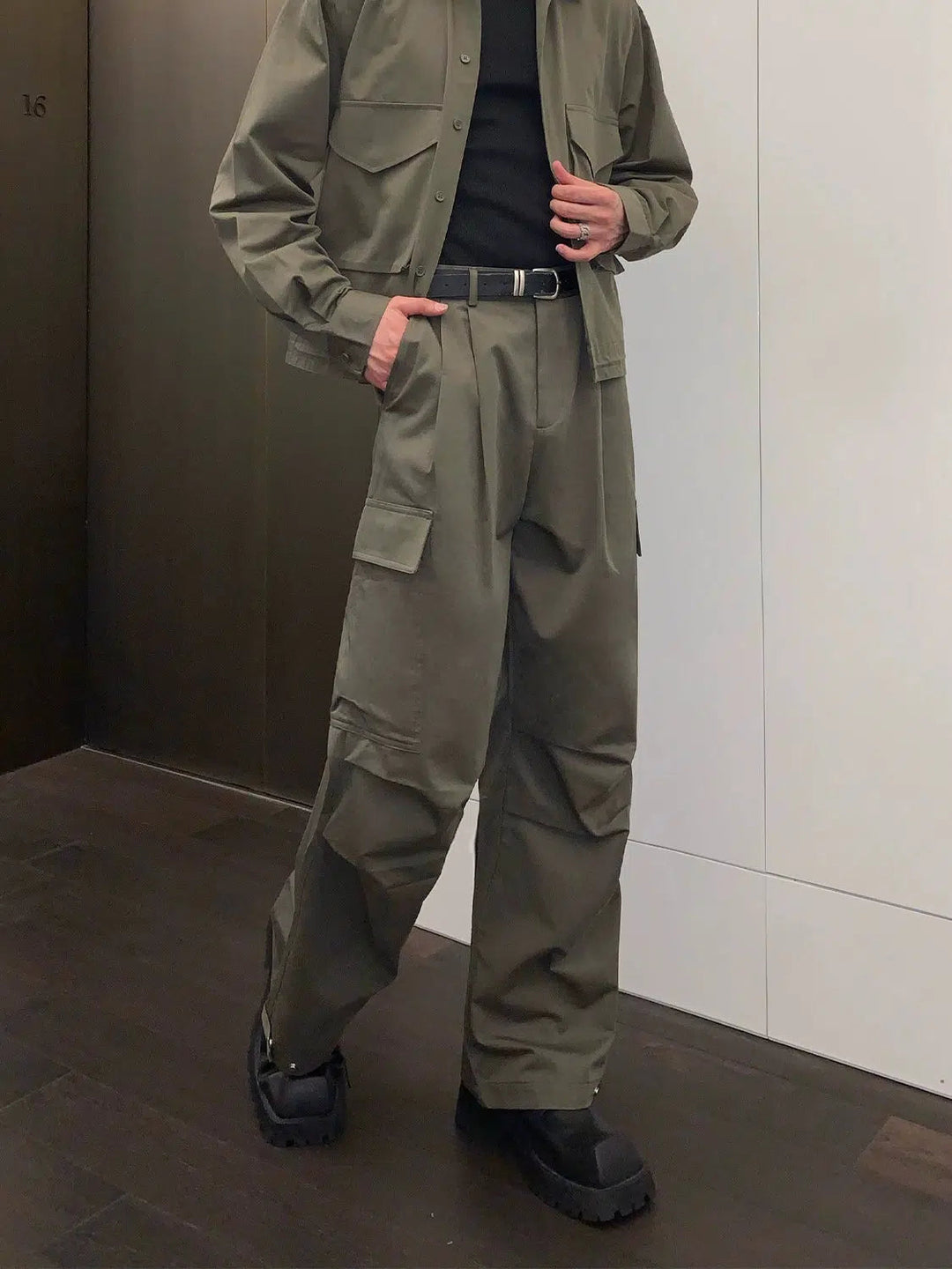 Large Pocket Straight Cargo Pants