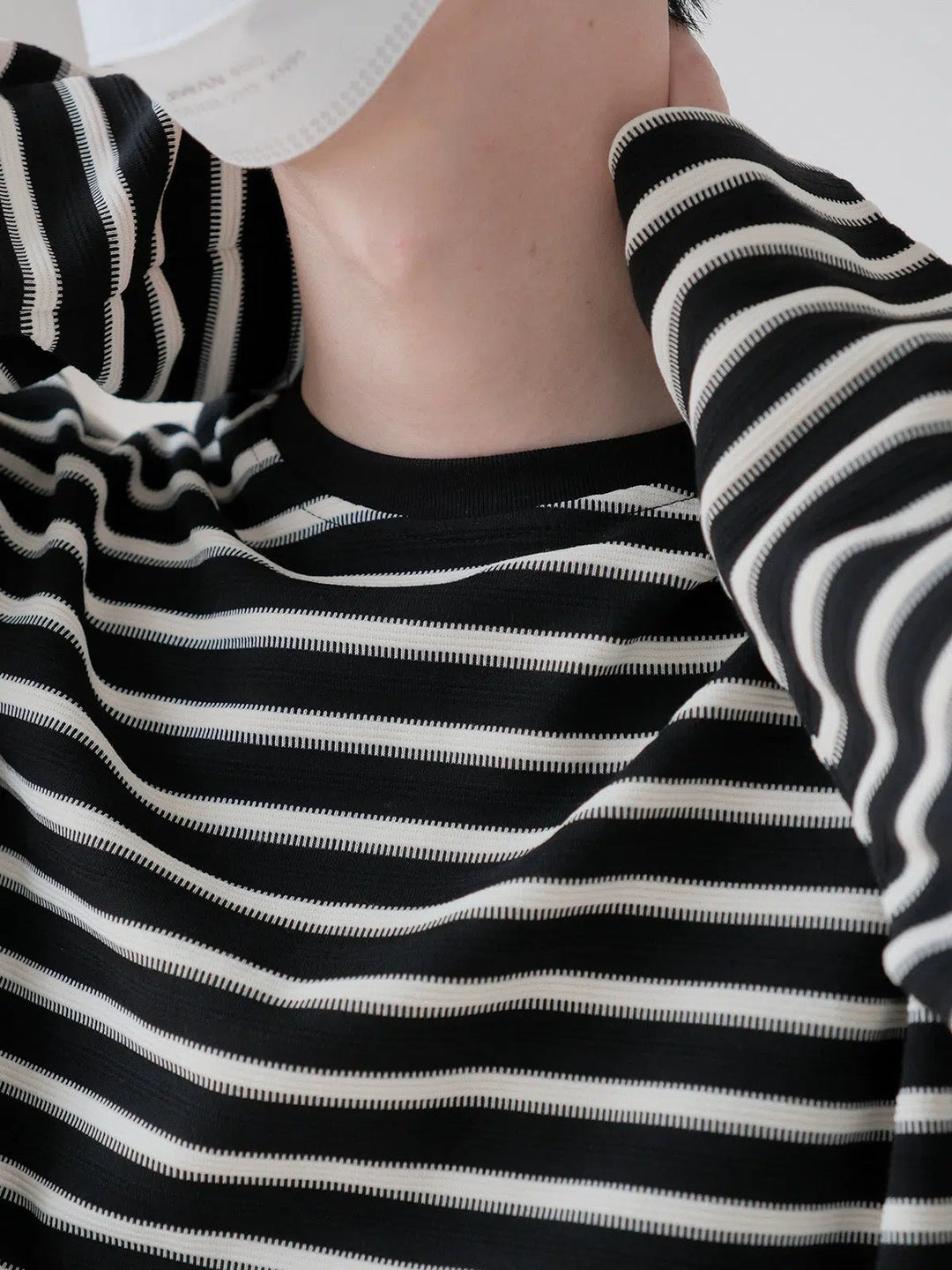 Lightweight Crew Neck Striped T-shirt