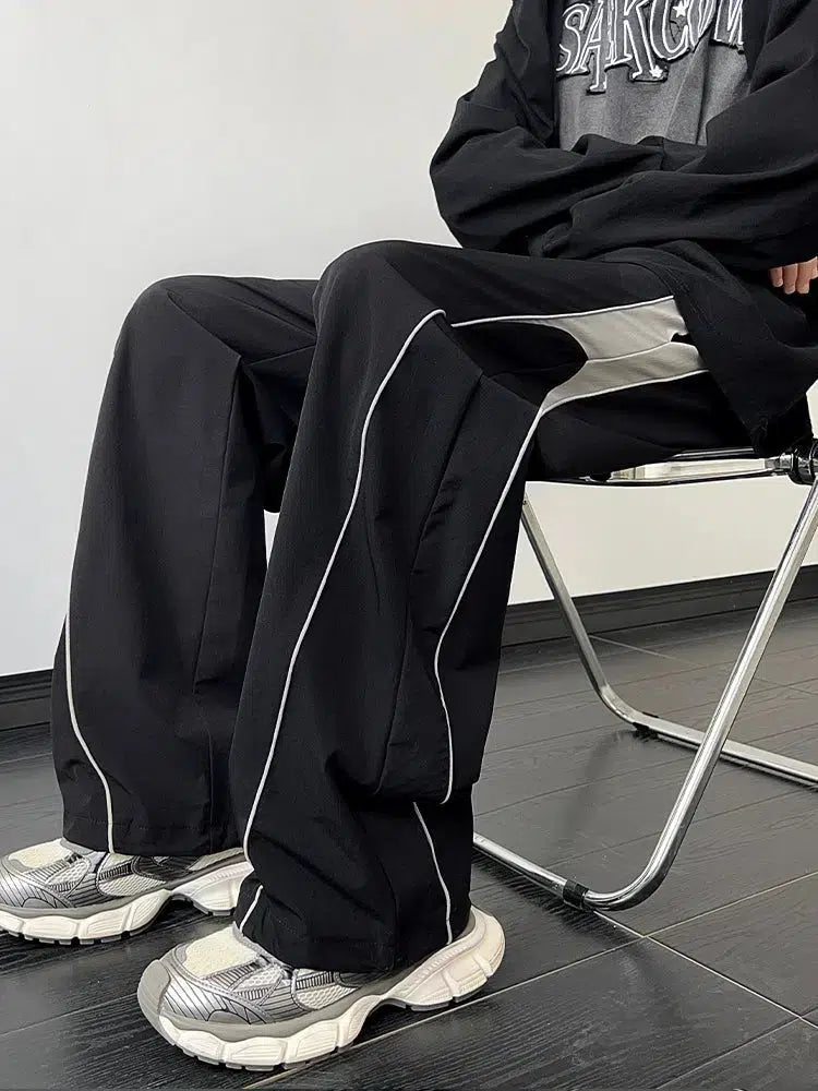 Loose-Fit Drawstring Sports Pants