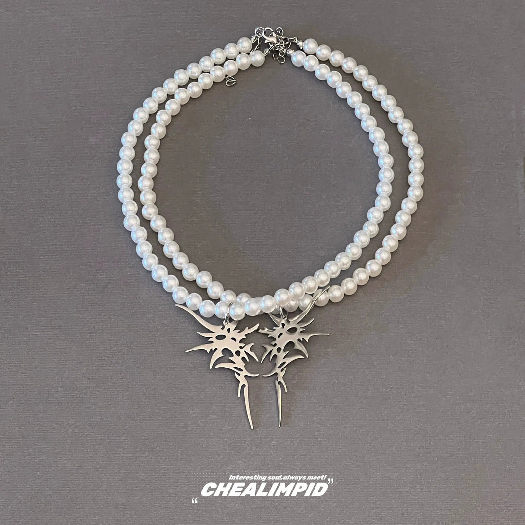 Metallic Spiked Pendants Pearl Necklace