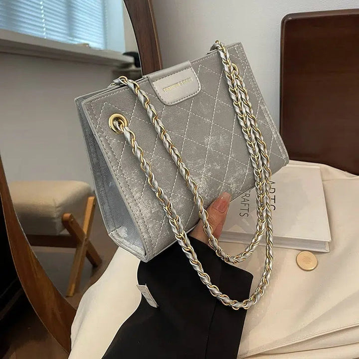 Quilted Chain Shoulder Bag