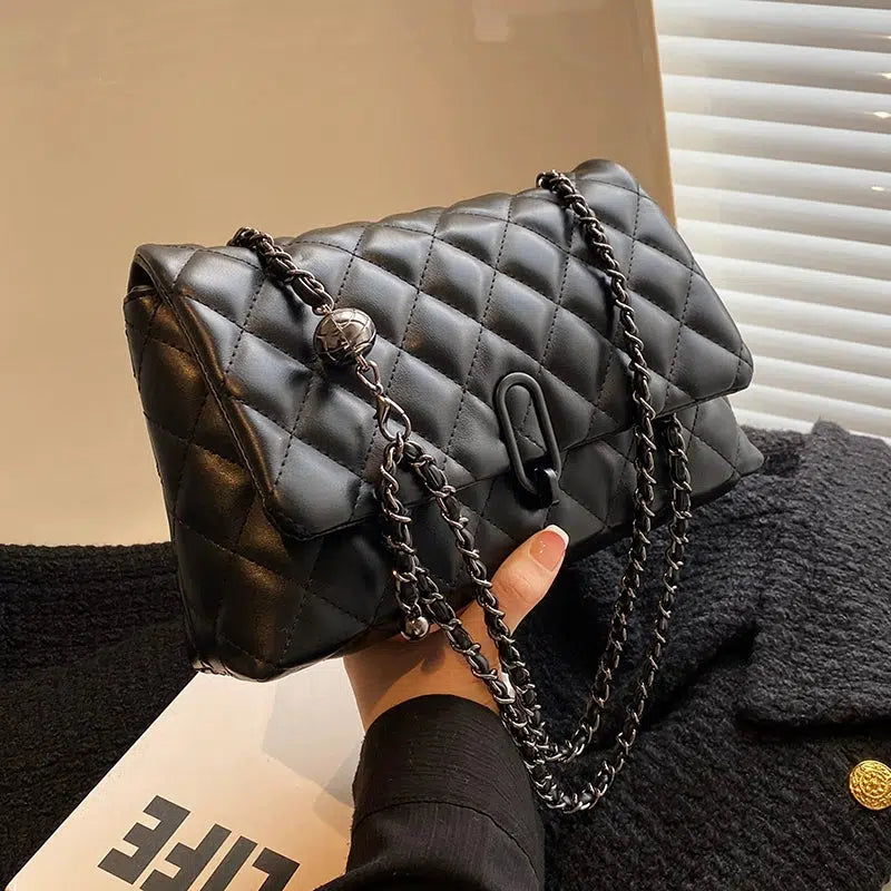 Quilted Chain Shoulder Bag