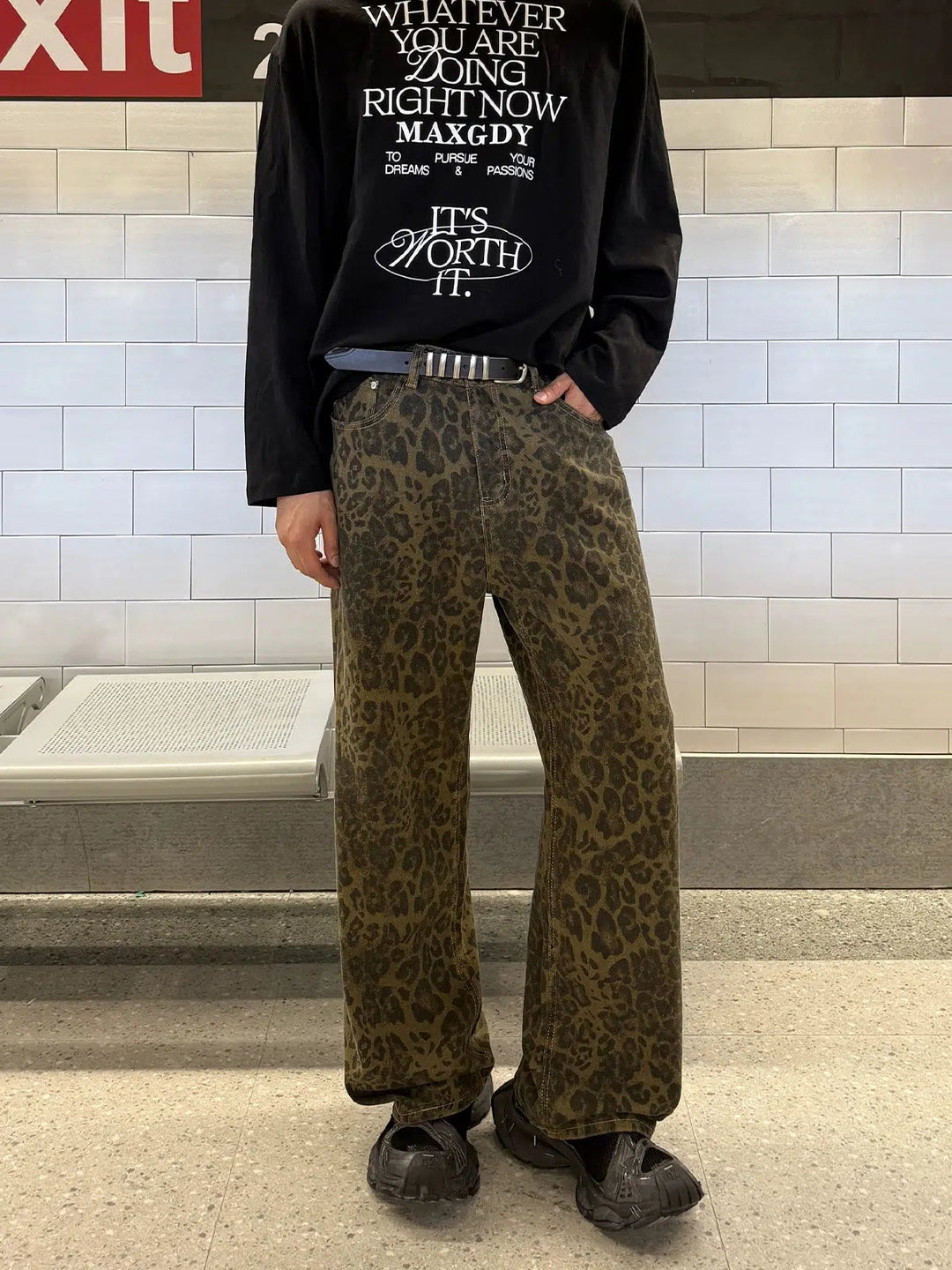 Relaxed Fit Leopard Print Jeans