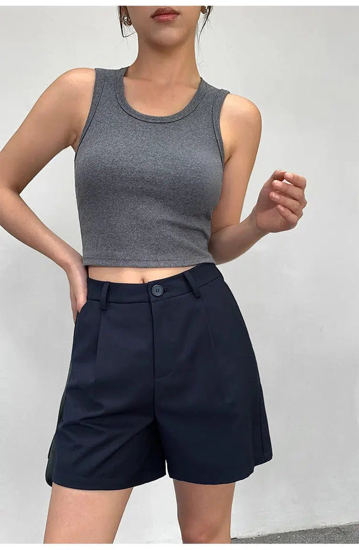 Relaxed Fit Pleated Shorts