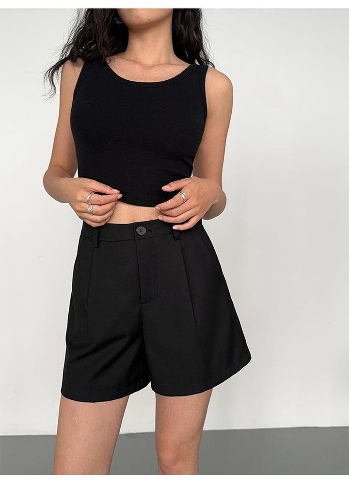 Relaxed Fit Pleated Shorts