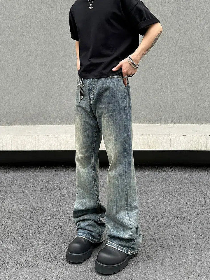 Relaxed Fit Straight Jeans