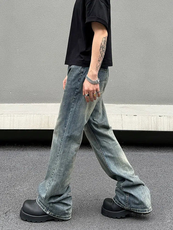 Relaxed Fit Straight Jeans