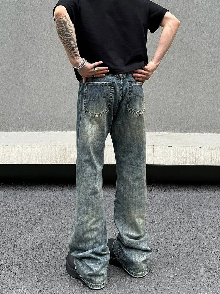 Relaxed Fit Straight Jeans