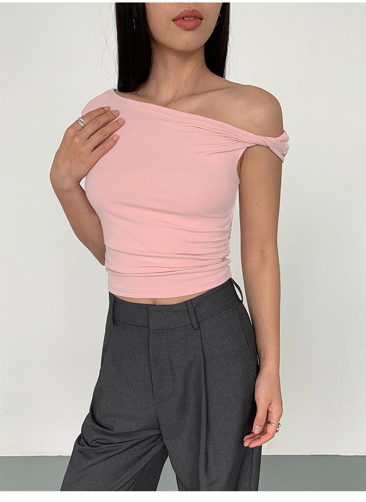 Short Off-shoulder T-shirt