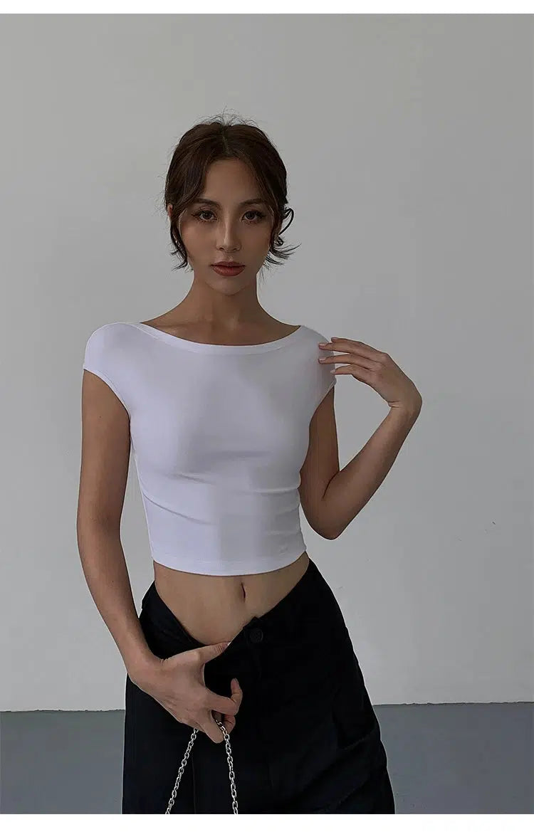 Short Off-shoulder T-shirt