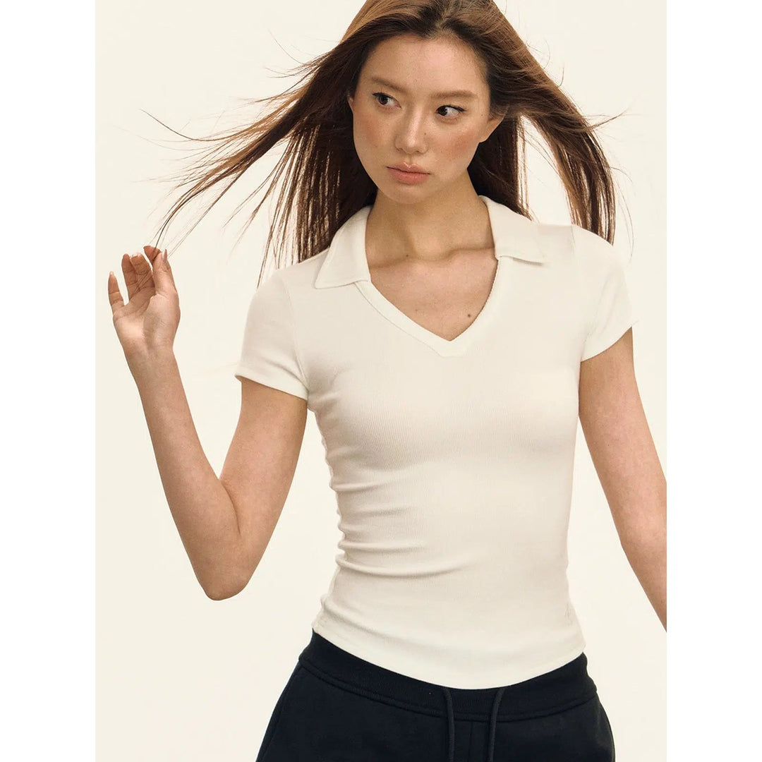 Short-Sleeve V-Neck Turtleneck in Soft Stretch Fabric