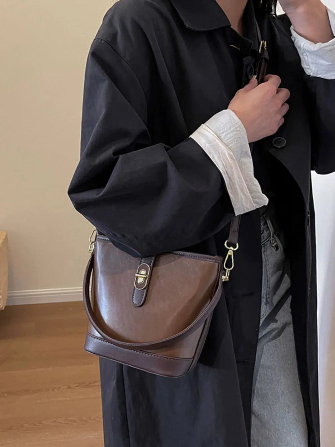 Shoulder Strap Leather Bucket Bag