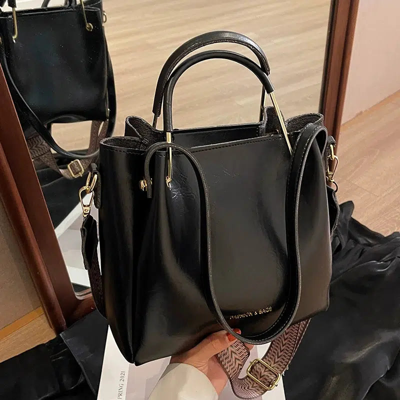 Shoulder Strap Leather Bucket Bag