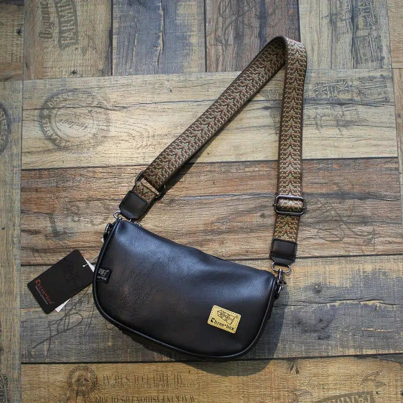 Sleek Crossbody Messenger Purse