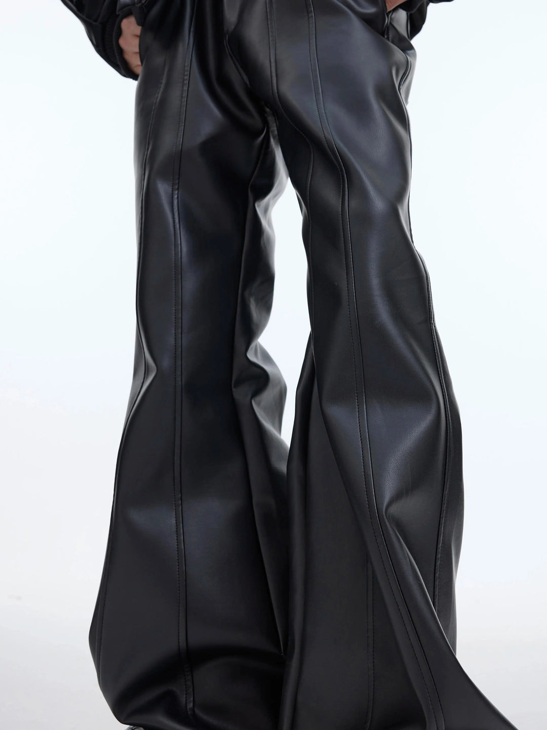 Slim-fitting High Waist Flared Leather Pants