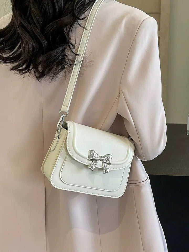 Stylish Bow Accent Crossbody Bag