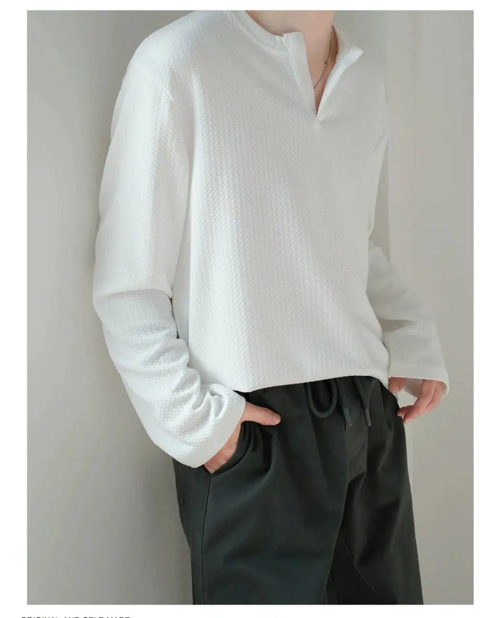 Textured V-neck Long Sleeve T-shirt