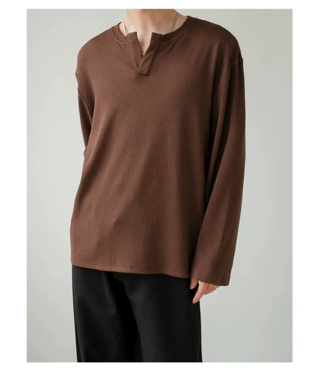 Textured V-neck Long Sleeve T-shirt