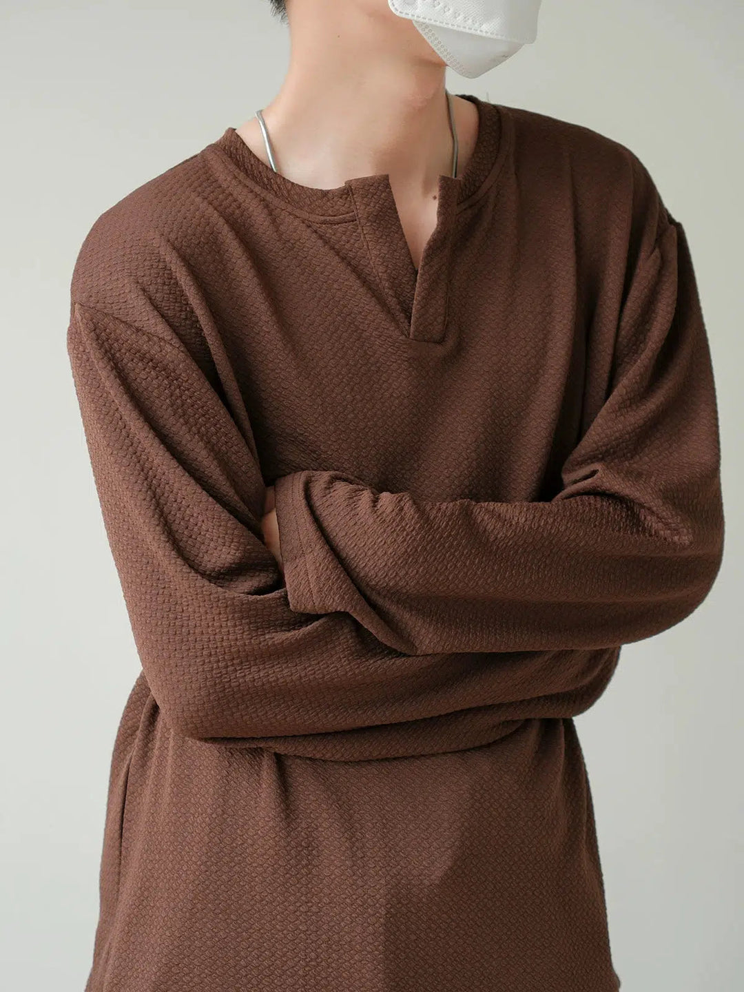 Textured V-neck Long Sleeve T-shirt