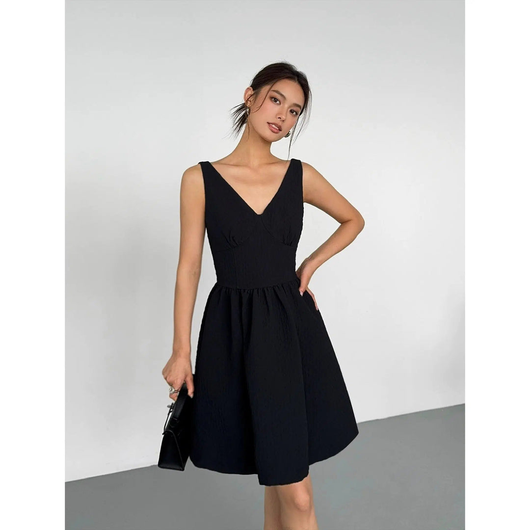 V-neck Sleeveless Dress