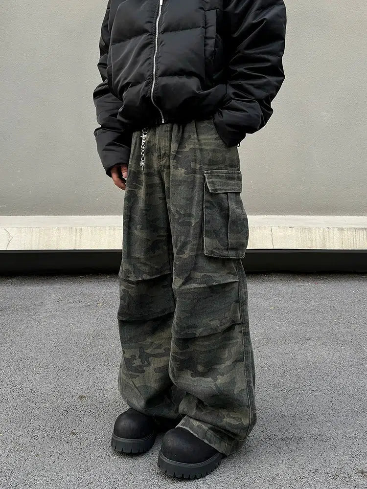 Wide-Leg Cargo Pants