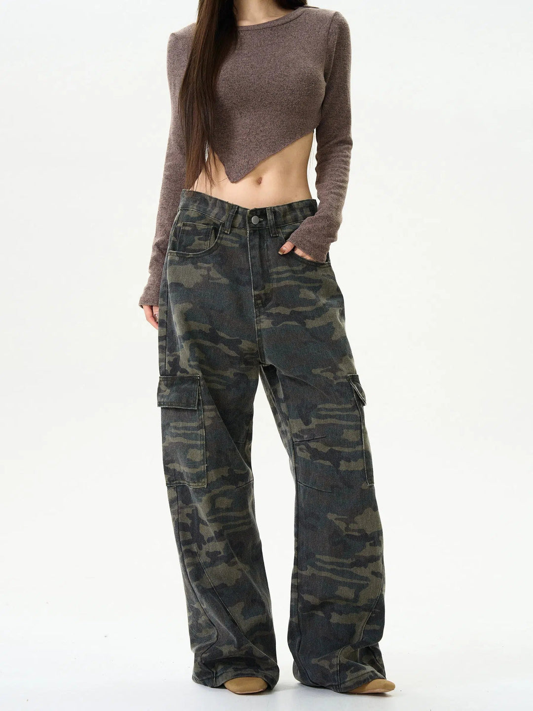 Wide-Leg Cargo Pants with Pockets