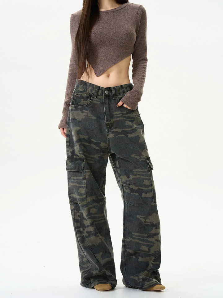 Wide-Leg Cargo Pants with Pockets