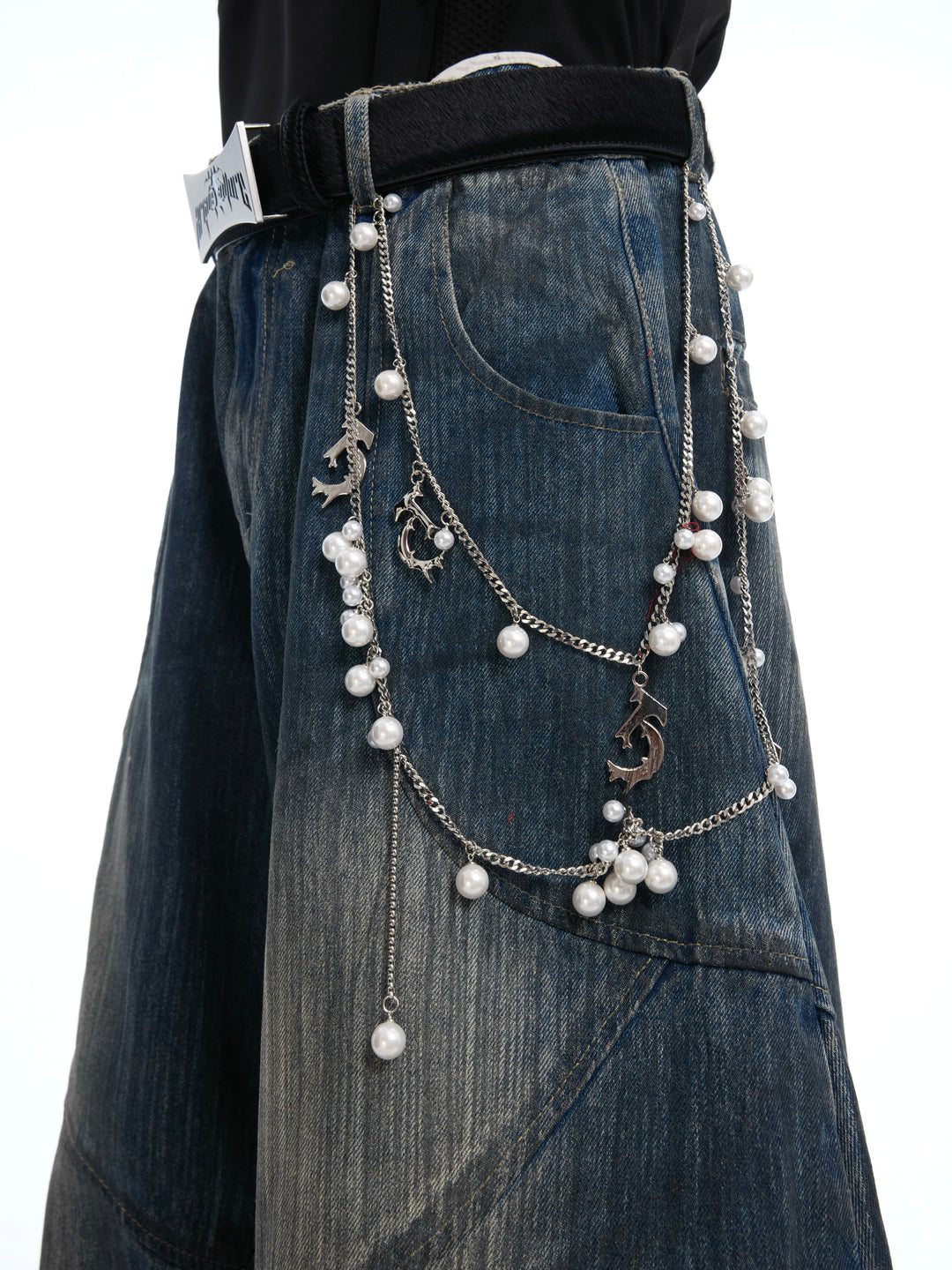 Wide-leg Jeans with Pearl Chain