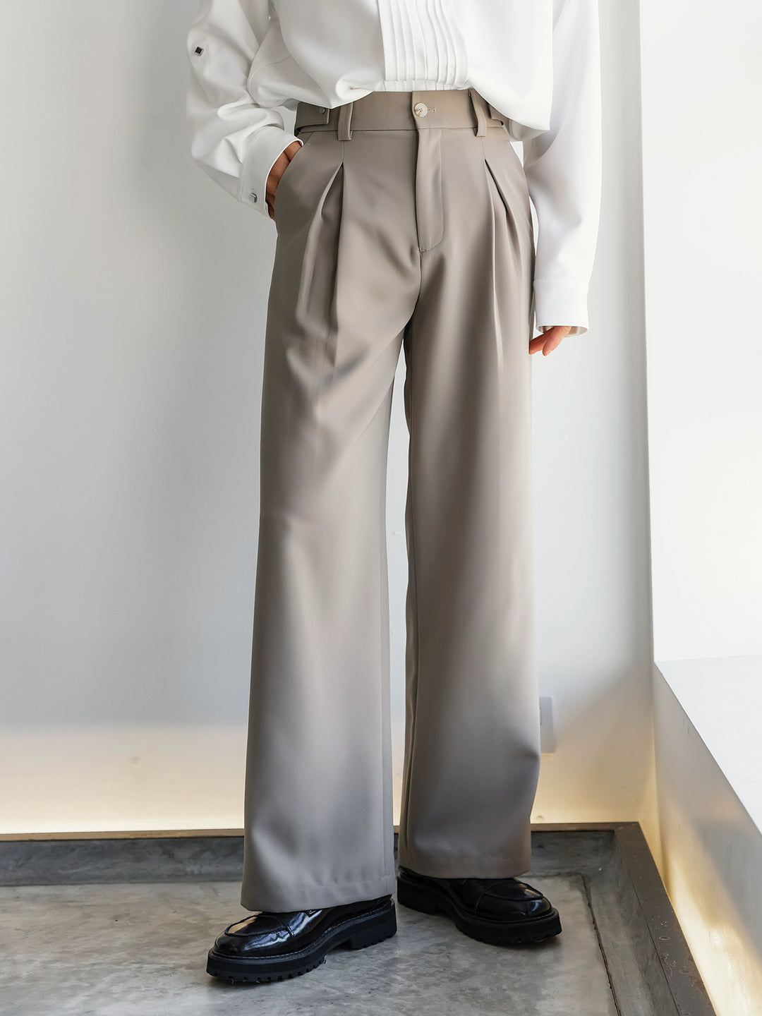 Wide-Leg Draped Casual Pants