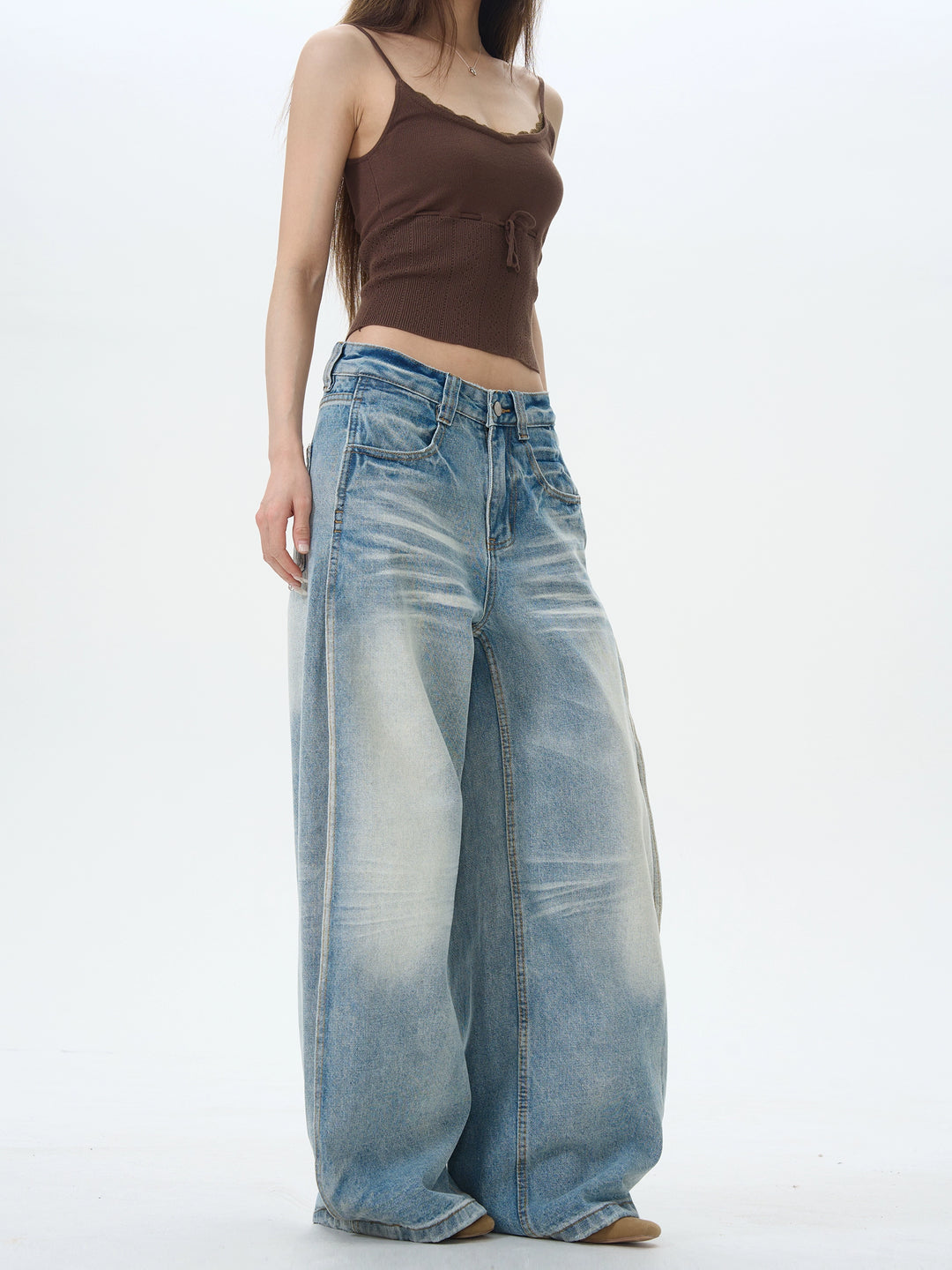 Pleated Wide-Leg Jeans