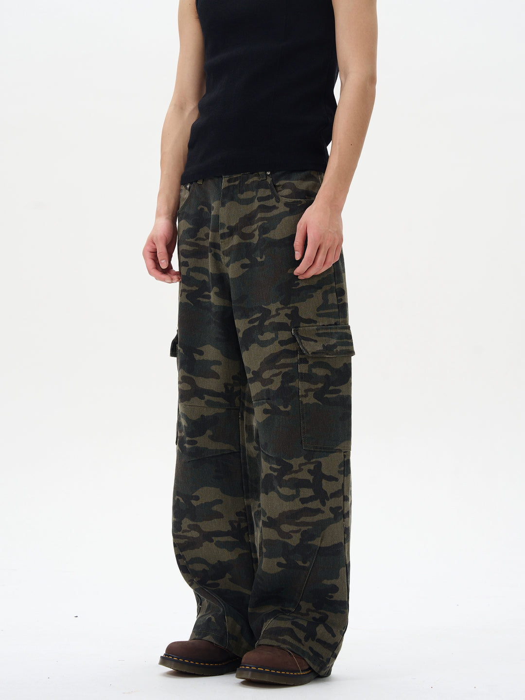 Pantalones cargo sueltos de camuflaje 