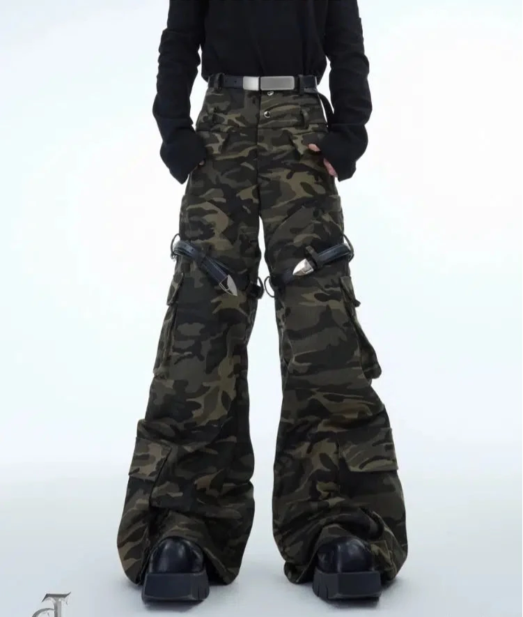 Camouflage Cargo Pants with Belt Loops-The Korean Fashion