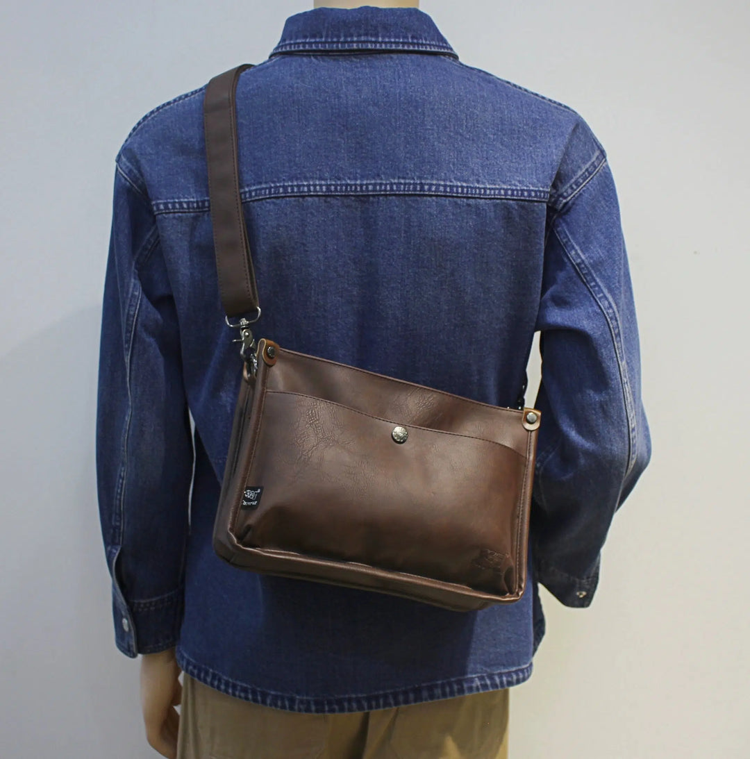 Adjustable Strap Leather Messenger Bag